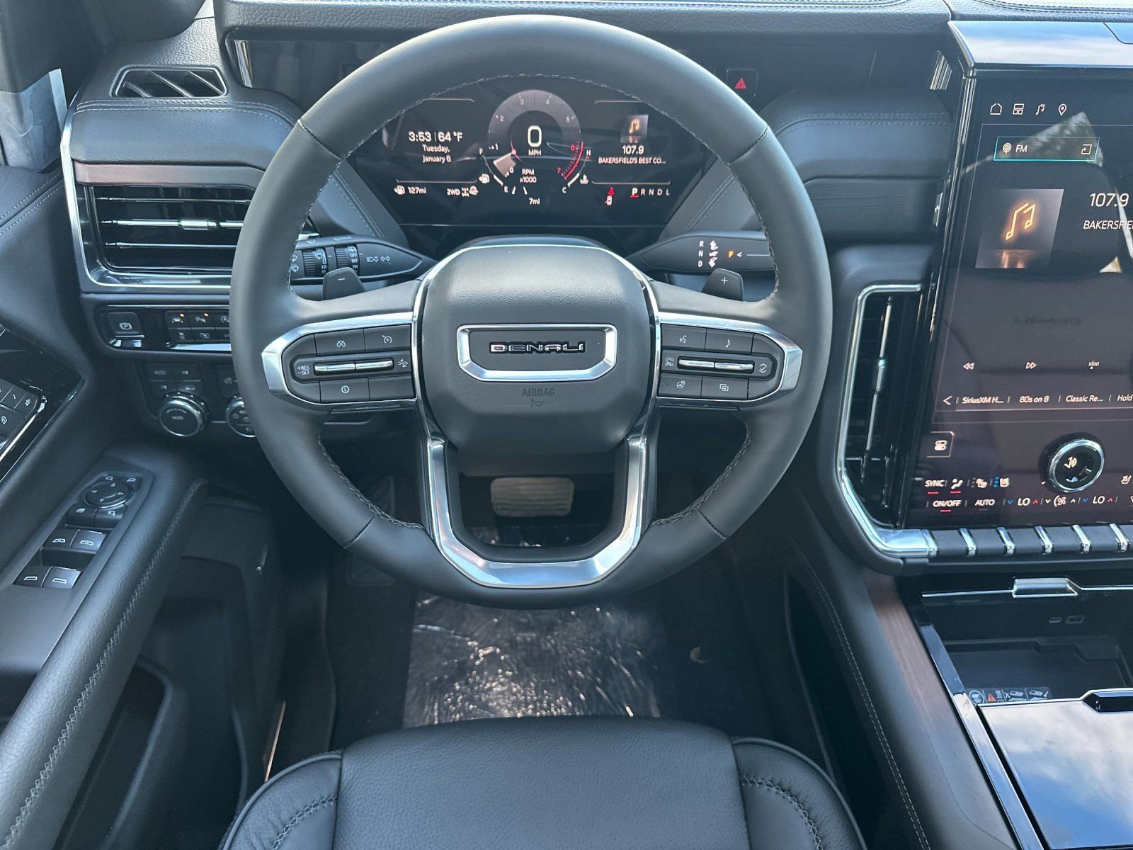 New 2026 GMC Yukon XL Denali w/ Sun & Power Step Package AWD/4WD image 14