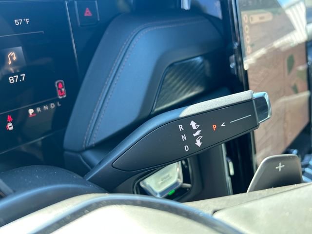 New 2026 GMC Yukon XL AT4 w/ AT4 Premium Plus Package image 17