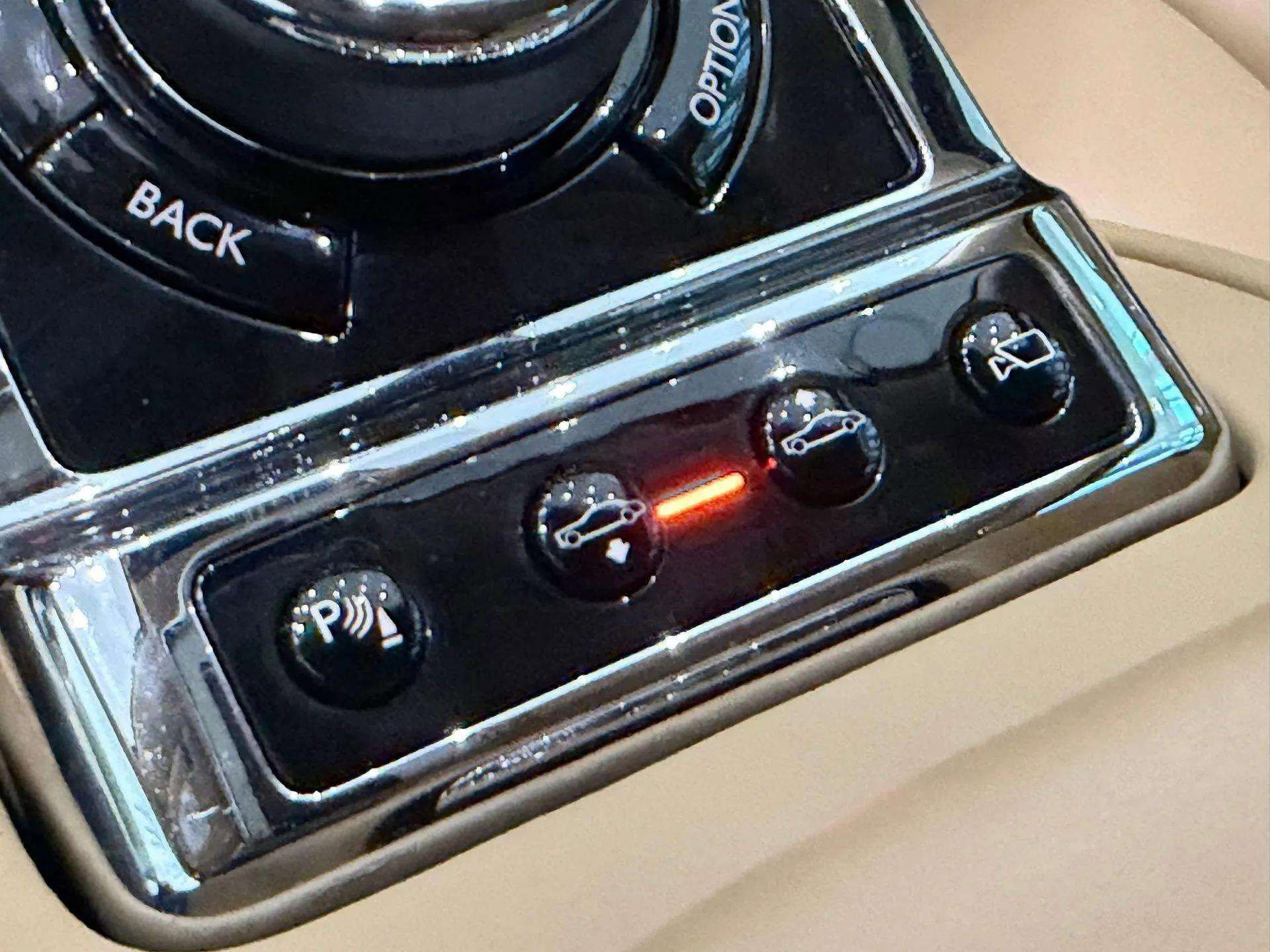 Used 2019 Rolls-Royce Phantom Sedan image 35