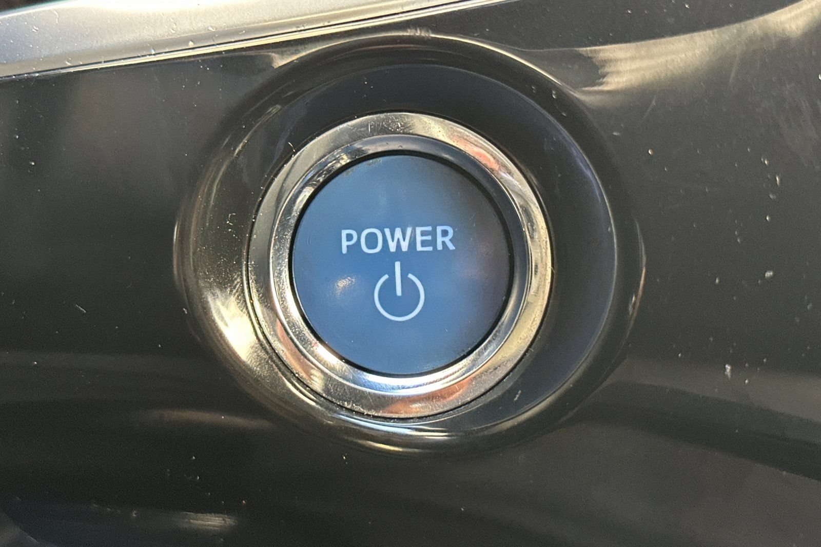 Used 2021 Toyota Prius Prime Limited w/ Carpet Mat Package (TMS) FWD image 24