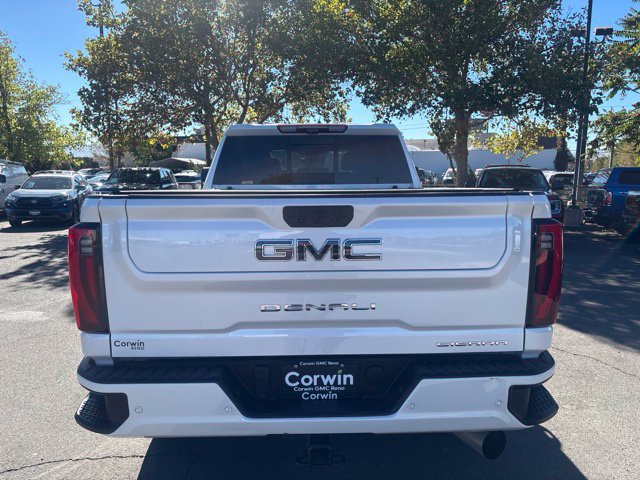 Used 2024 GMC Sierra 3500 Denali Ultimate AWD/4WD image 8