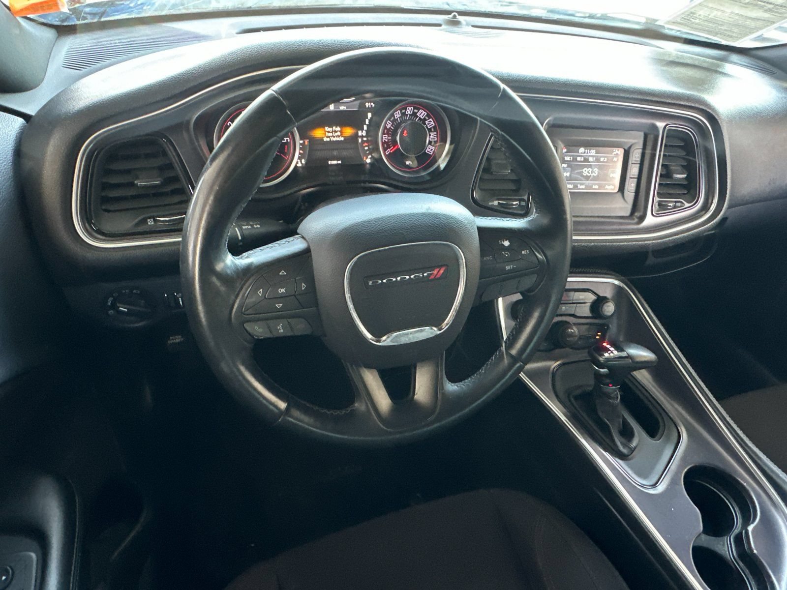Used 2015 Dodge Challenger SXT RWD image 13