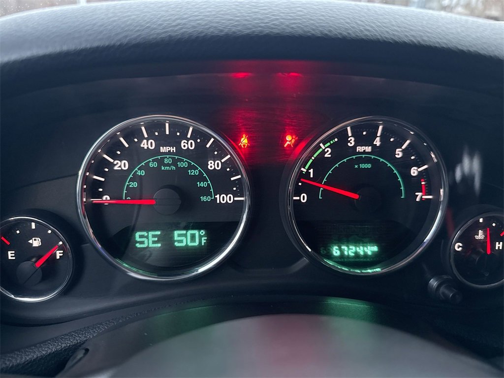 Used 2015 Jeep Wrangler Rubicon w/ Power Convenience Group image 10