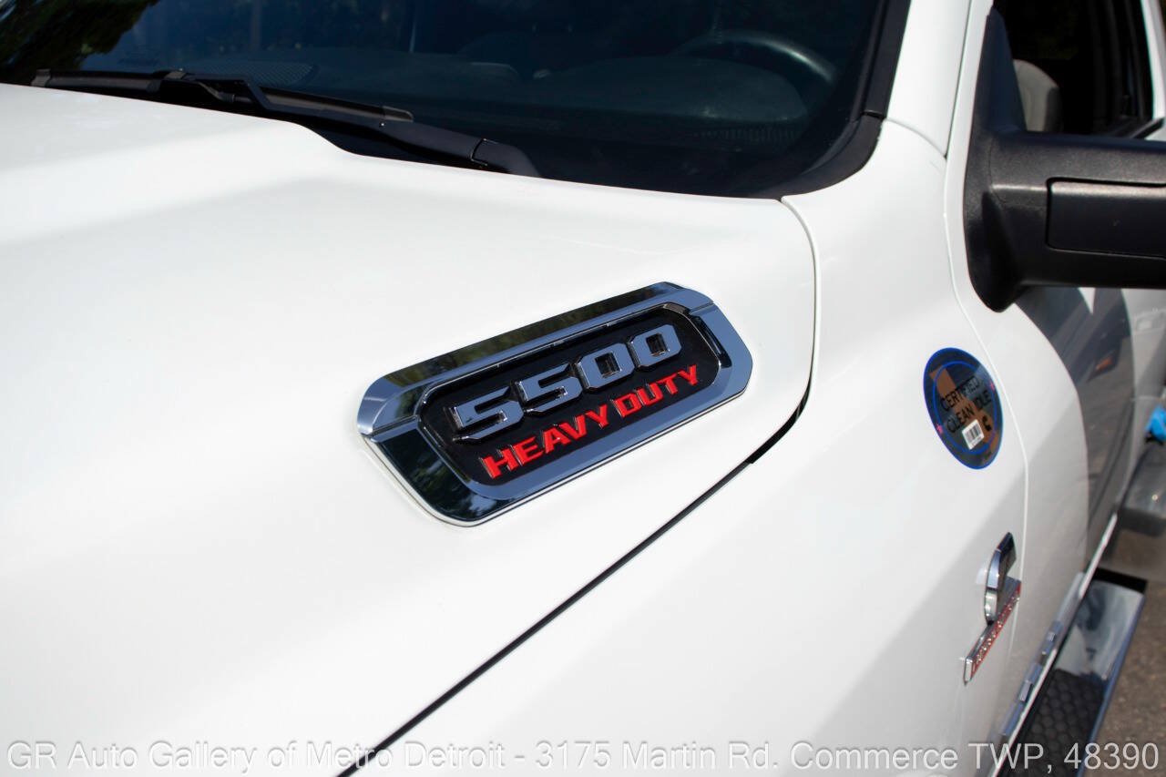Used 2024 RAM 5500 SLT w/ Quick Order Package 2YG SLT AWD/4WD image 24