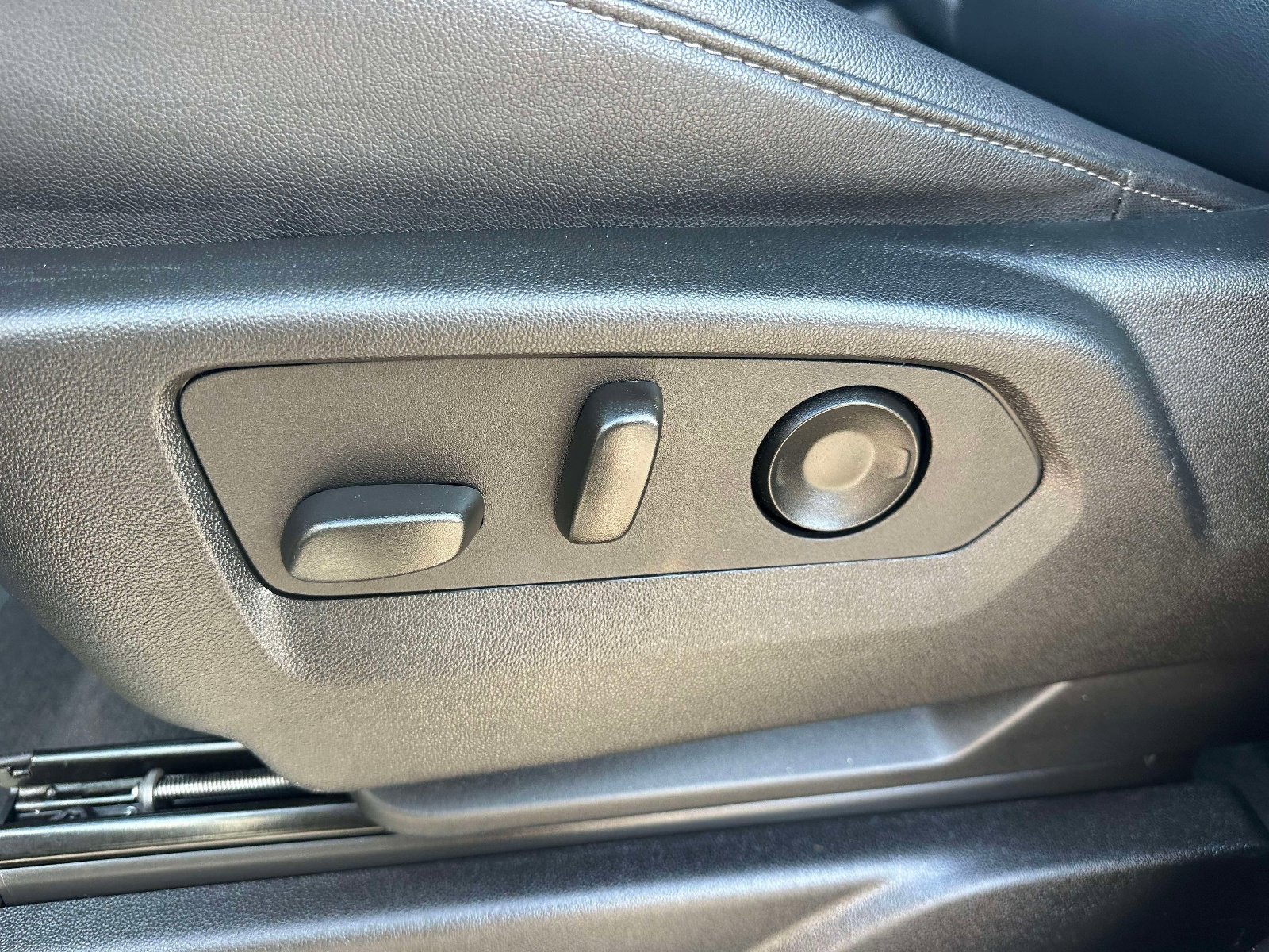 Certified 2024 Chevrolet Tahoe LT image 22