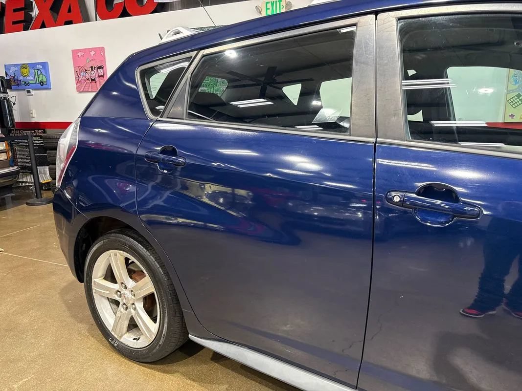 Used 2010 Pontiac Vibe AWD w/ Sun And Sound Package image 36
