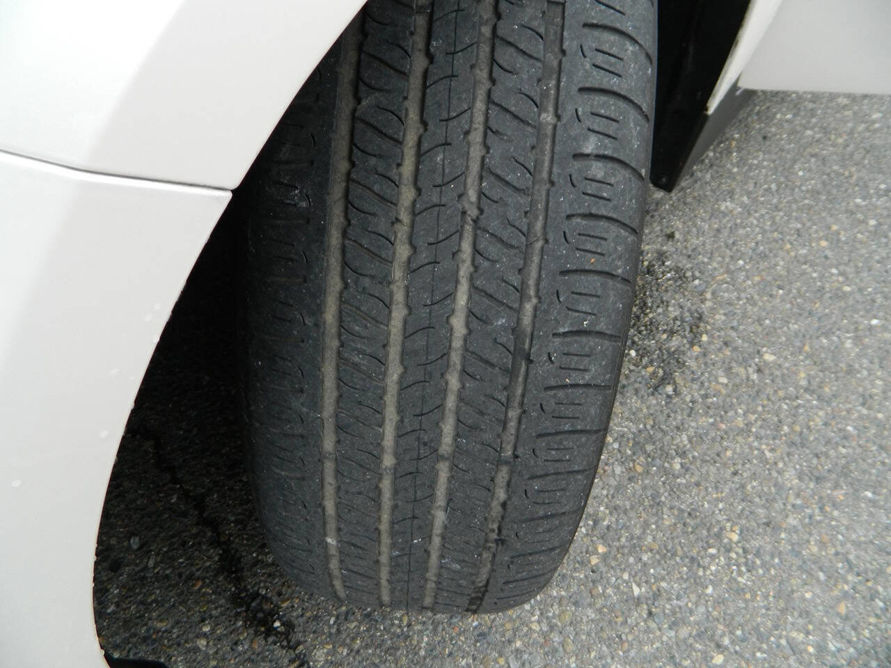 Used 2012 Chevrolet Volt Premium w/ Premium Trim Package image 25