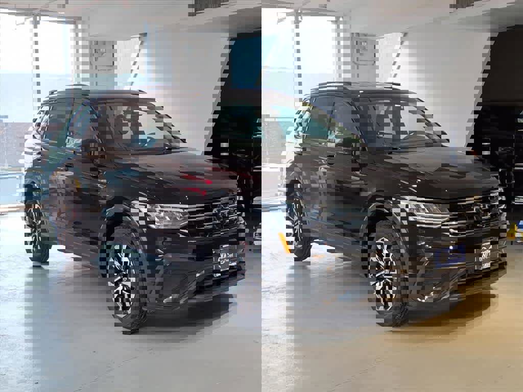 Certified 2022 Volkswagen Tiguan S image 3