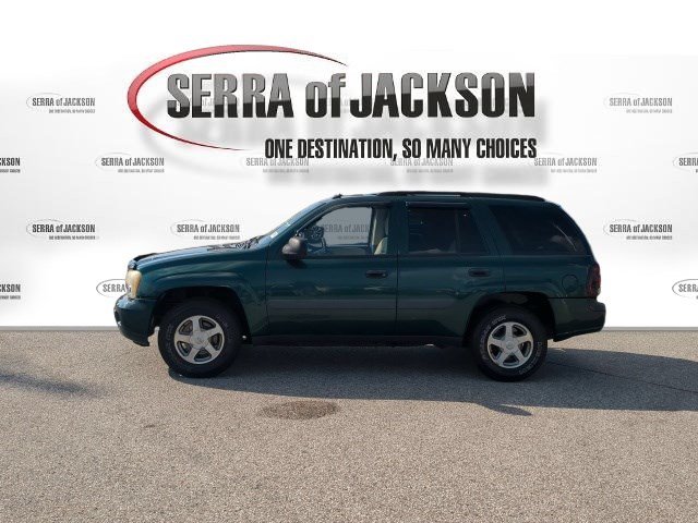 Used 2005 Chevrolet TrailBlazer LS w/ LS Preferred Equipment Group RWD image 5
