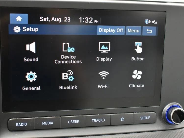 Used 2023 Hyundai Kona SEL AWD/4WD image 32