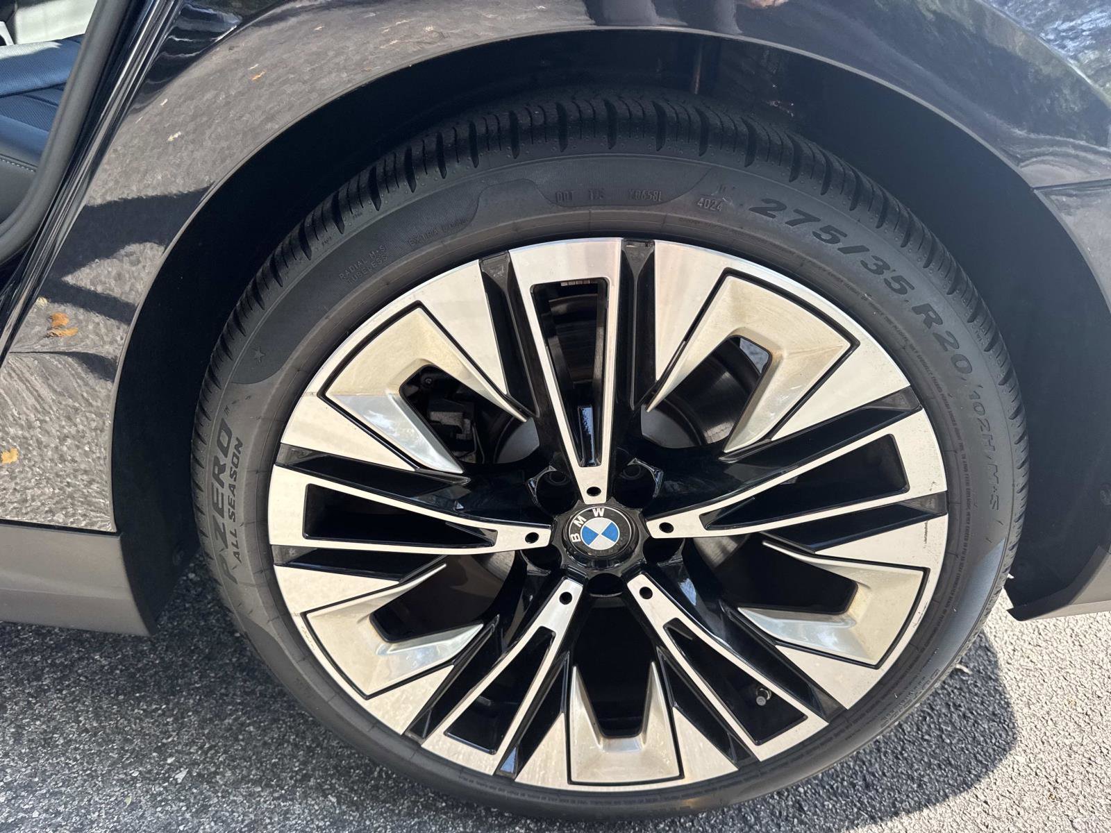 Certified 2025 BMW 530i xDrive 530i xDrive image 11