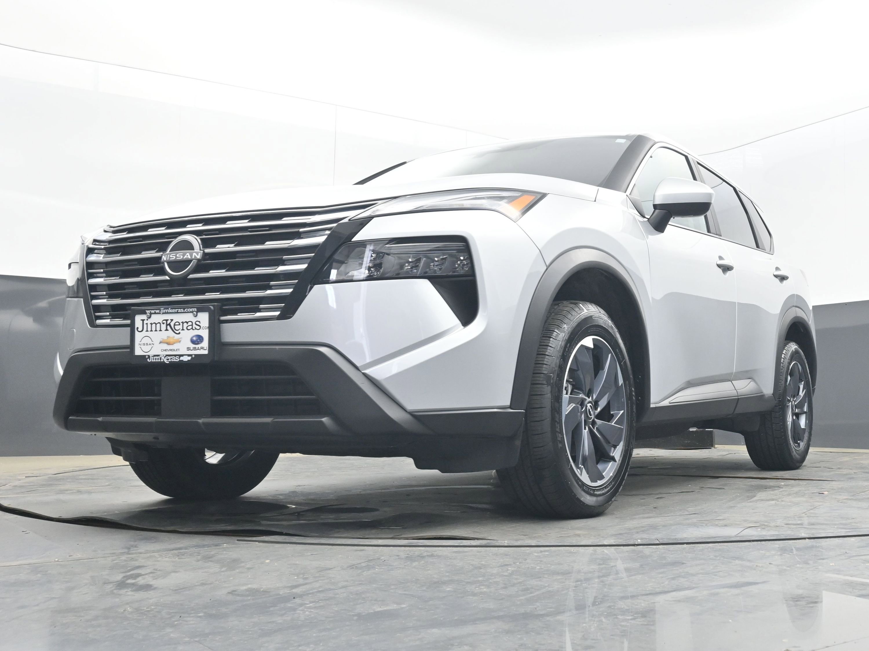 Used 2025 Nissan Rogue SV image 25