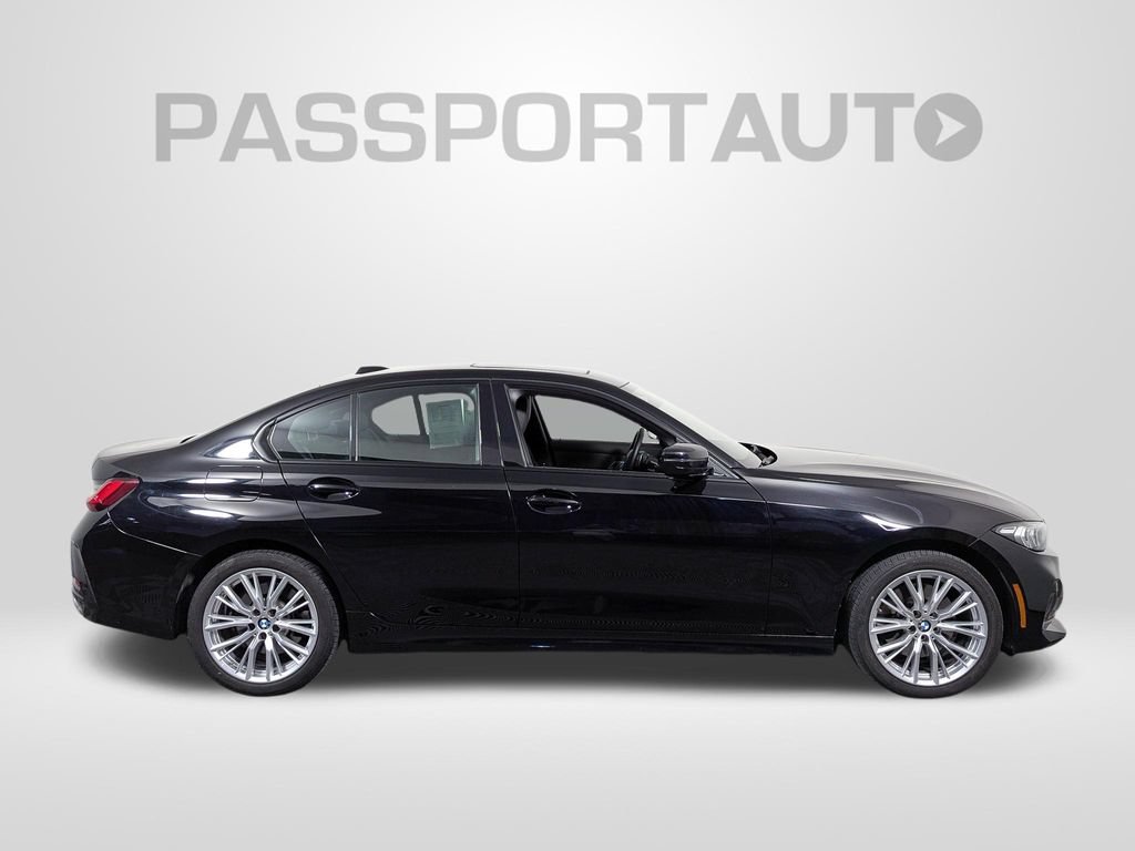 Used 2023 BMW 330i xDrive Sedan w/ Premium Package AWD/4WD image 8