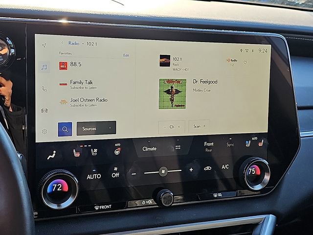 Used 2024 Lexus RX 350 w/ Convenience Package image 18