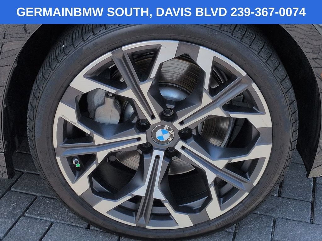 Certified 2025 BMW 330i xDrive Sedan w/ Premium Package AWD/4WD image 12