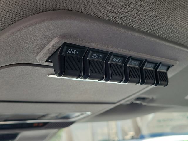 Certified 2025 Ford F250 Lariat w/ Chrome Package AWD/4WD image 16