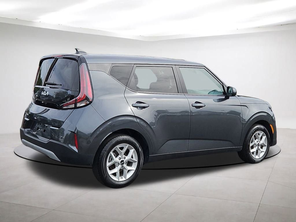 Used 2024 Kia Soul LX w/ Option Group 015 image 7
