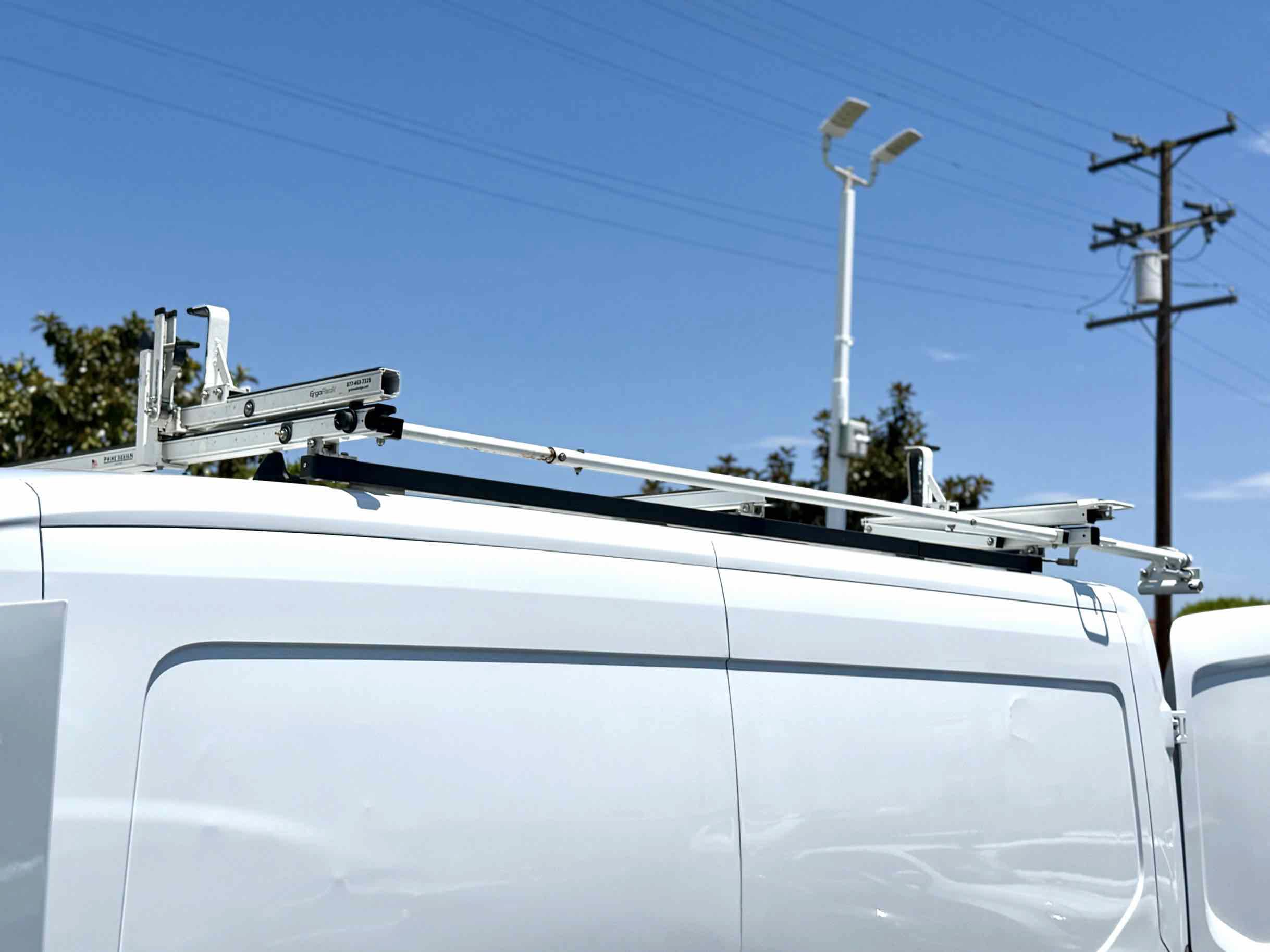 Used 2020 Ford Transit 250 Medium Roof RWD image 26