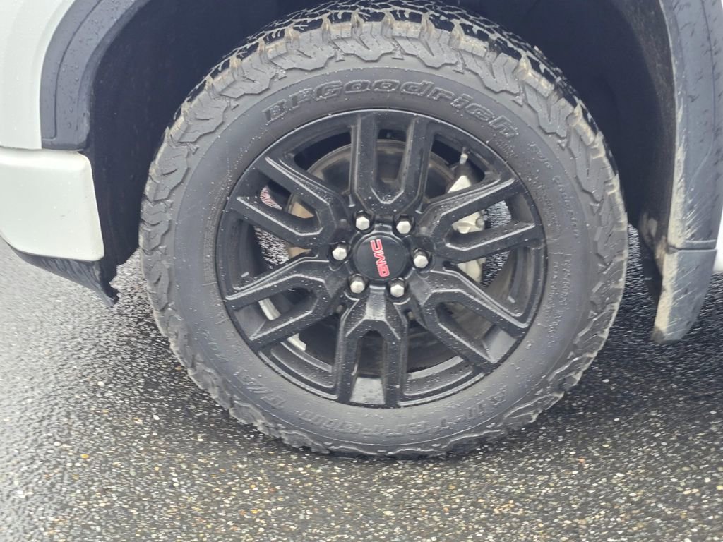 Used 2021 GMC Sierra 1500 Elevation w/ LPO, Elevation Black Package image 10