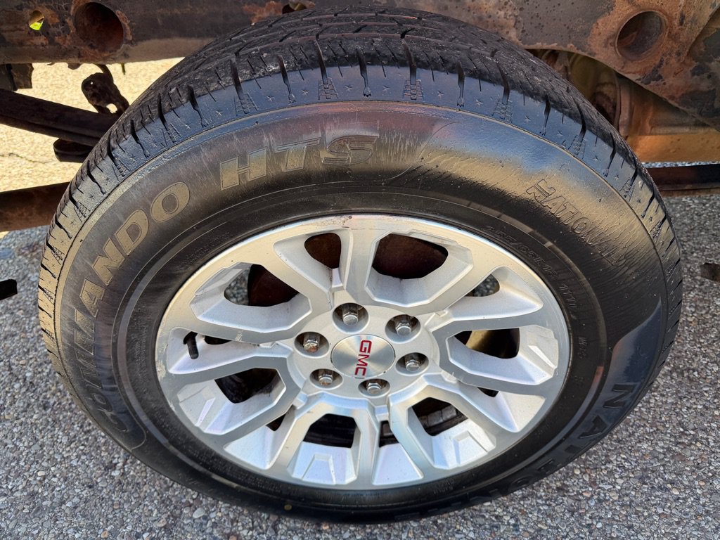 Used 2010 GMC Sierra 1500 W/T AWD/4WD image 17