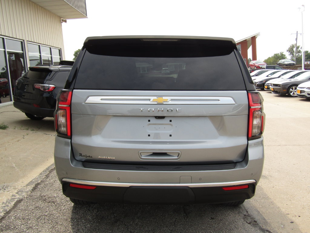Used 2024 Chevrolet Tahoe High Country AWD/4WD image 4