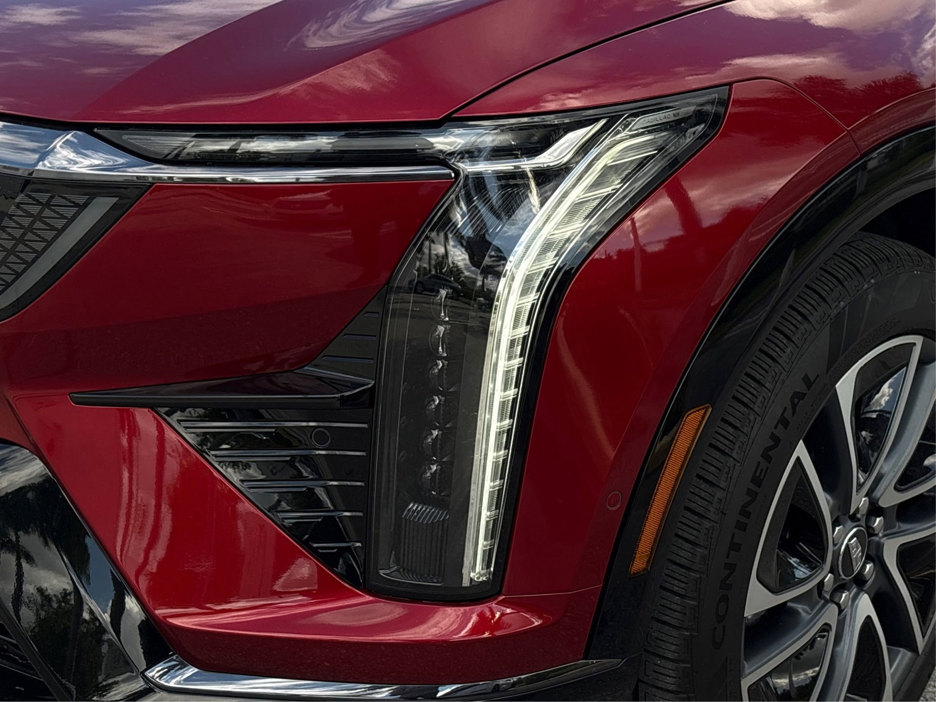 New 2025 Cadillac Optiq Sport 1 w/ LPO, Floor Liner Package image 14