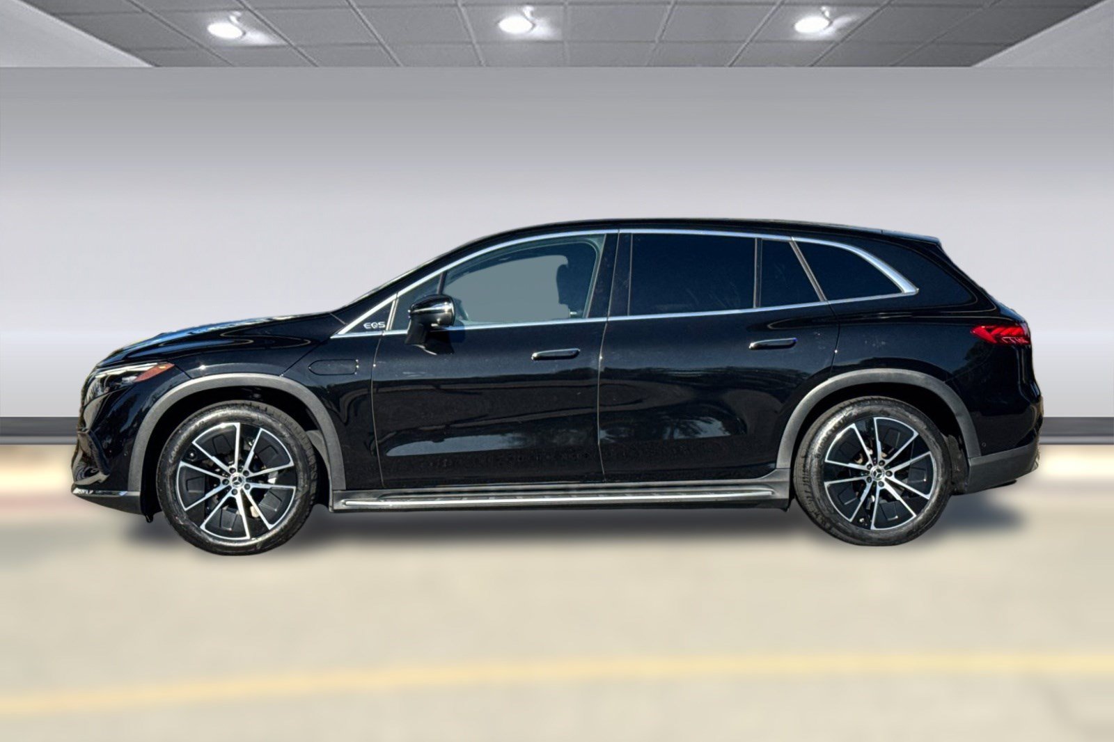 Certified 2023 Mercedes-Benz EQS 450+ SUV image 2
