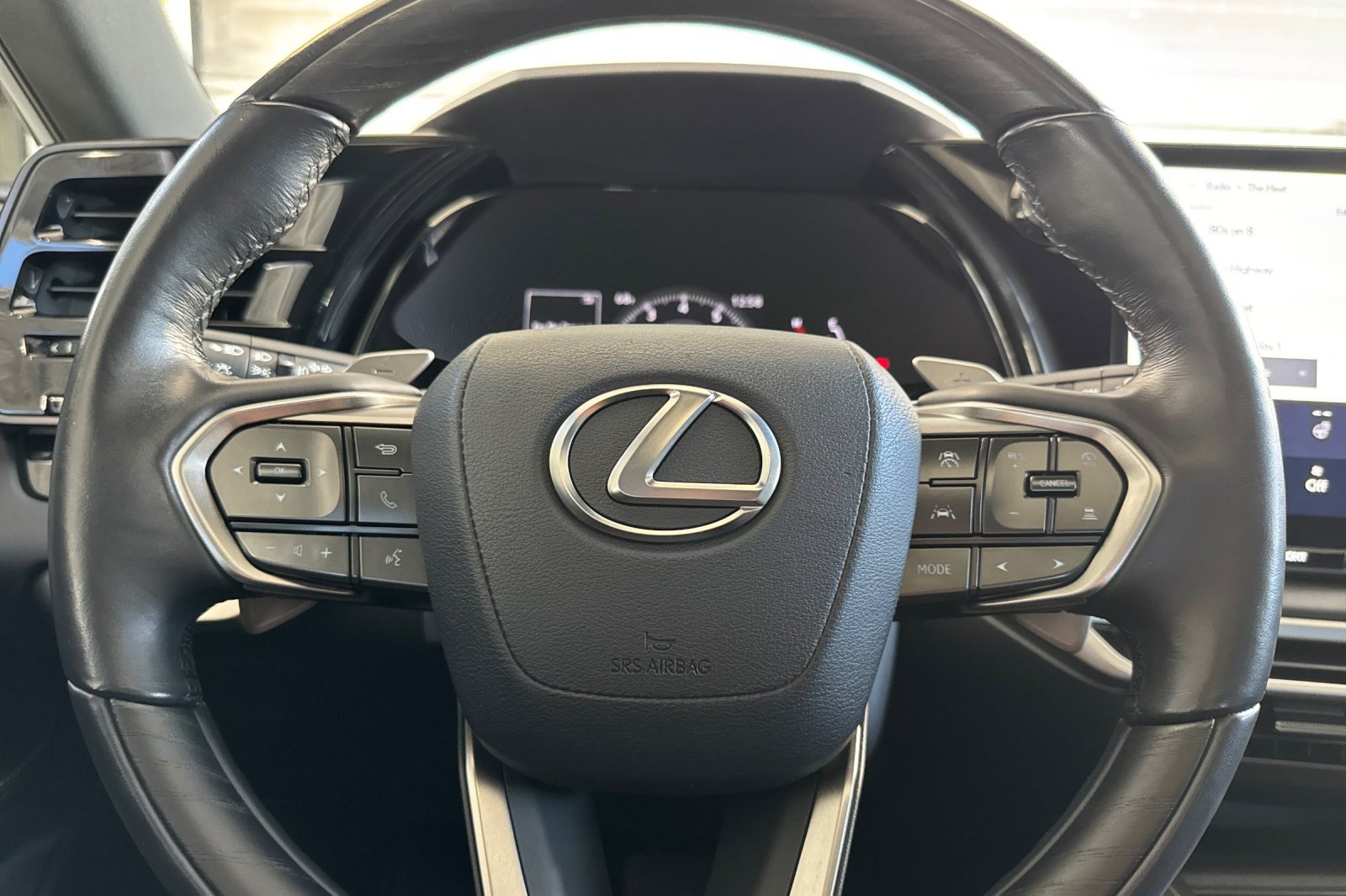 Certified 2024 Lexus RX 350 Premium w/ Accessory Package (Z1) FWD image 29