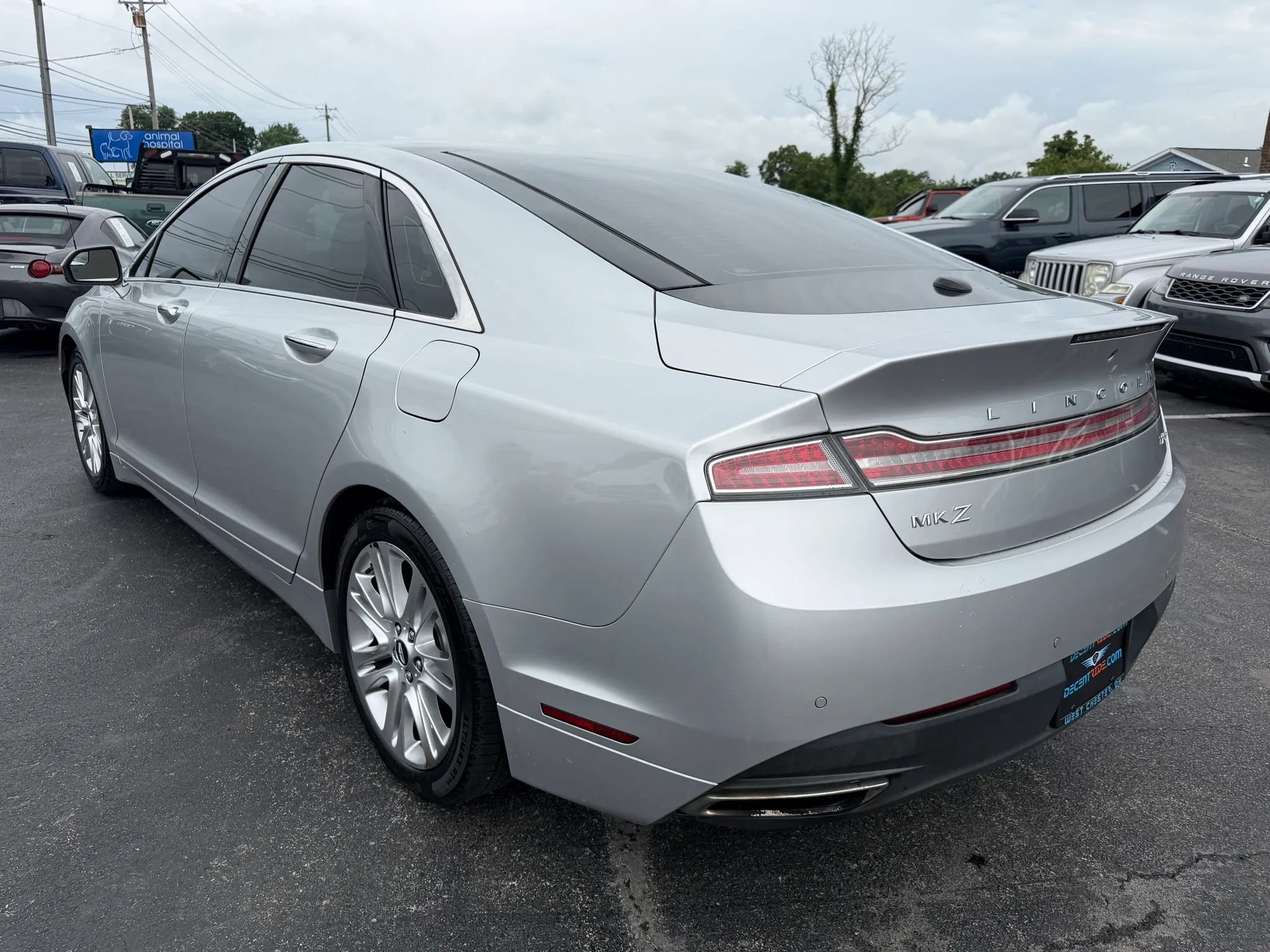 Used 2016 Lincoln MKZ w/ Equipment Group 200A Select FWD image 5