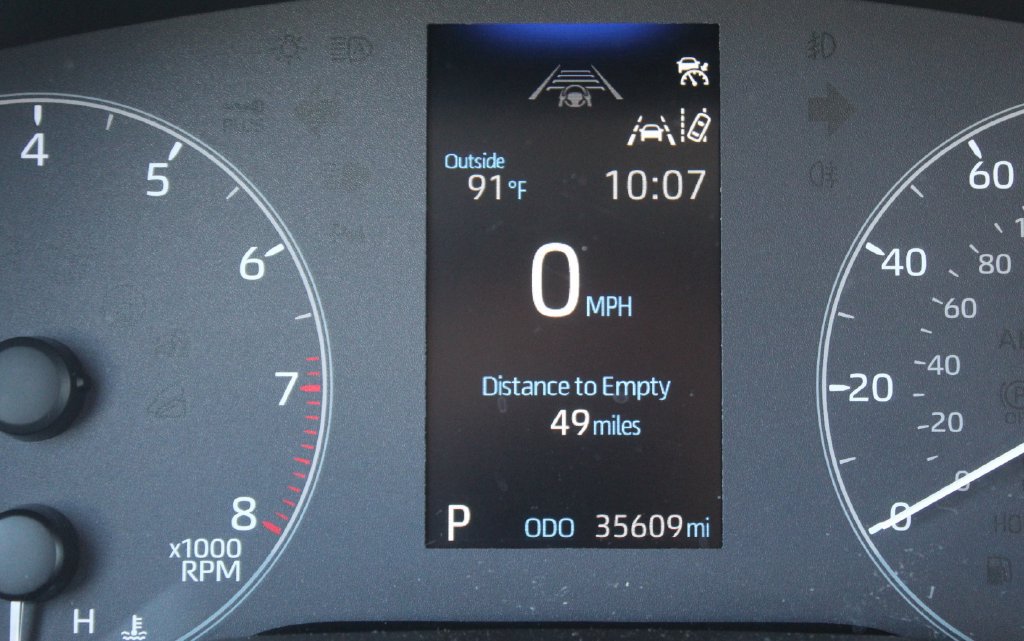 Used 2025 Toyota Corolla LE FWD image 11
