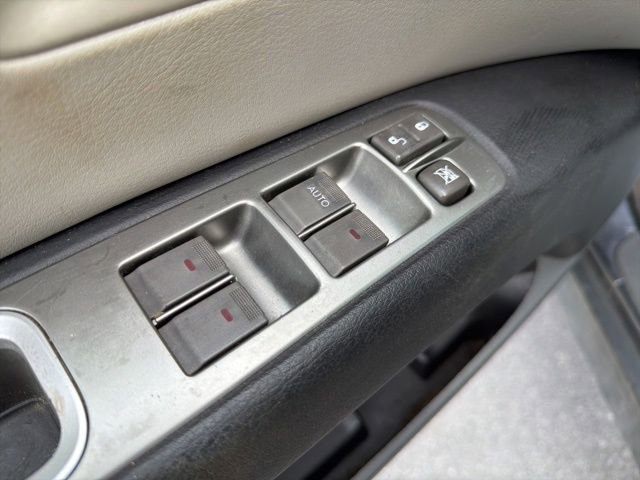 Used 2012 Subaru Tribeca Limited w/ PWR Moonroof Pkg image 25