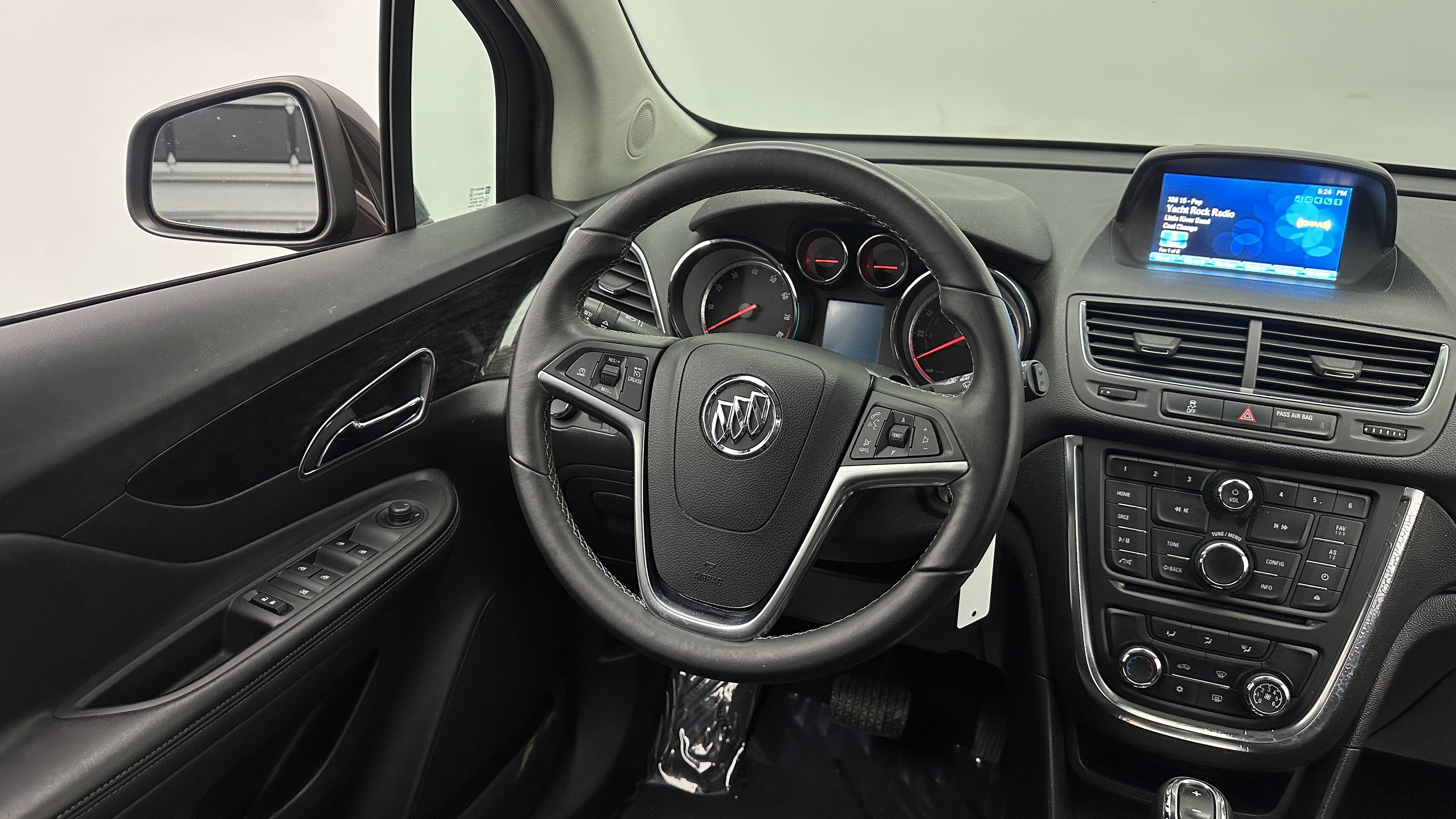 Used 2016 Buick Encore FWD image 30