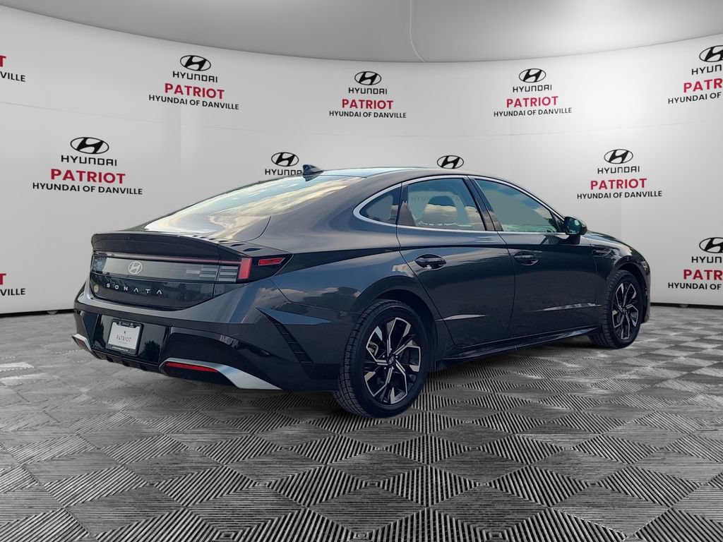 Used 2024 Hyundai Sonata SEL FWD image 3