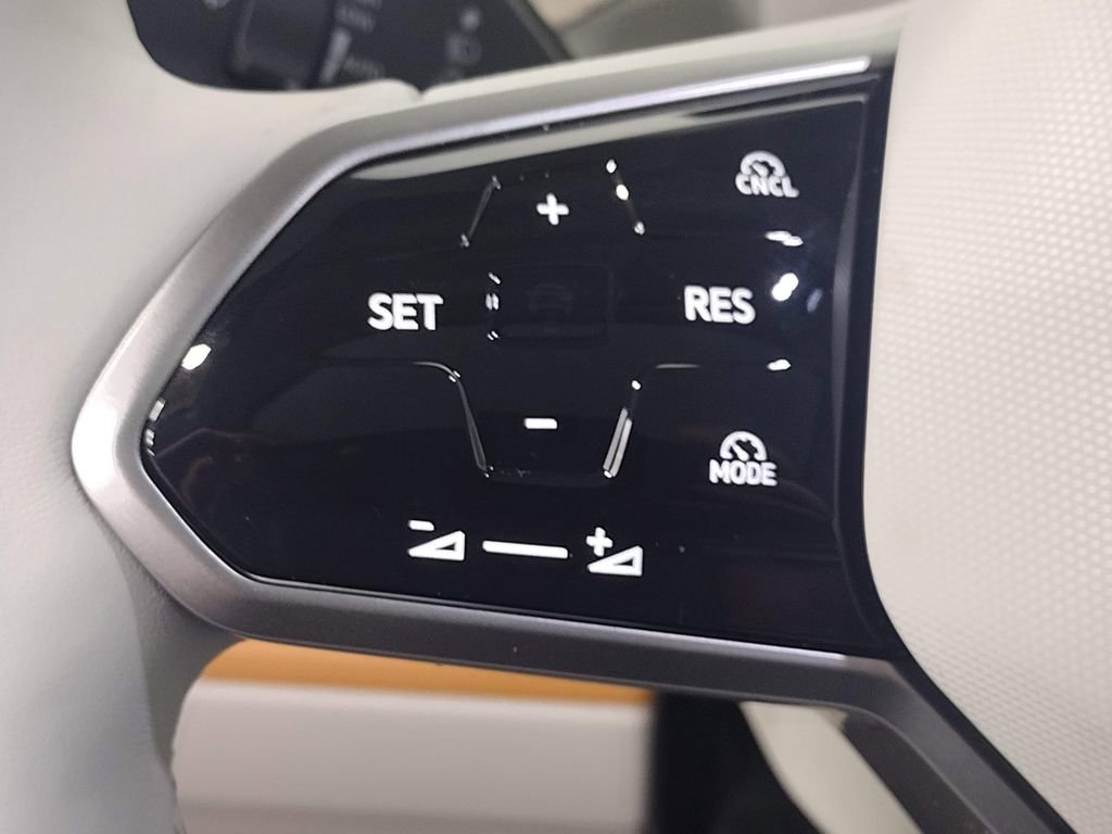 New 2025 Volkswagen ID. Buzz 1st Edition image 33