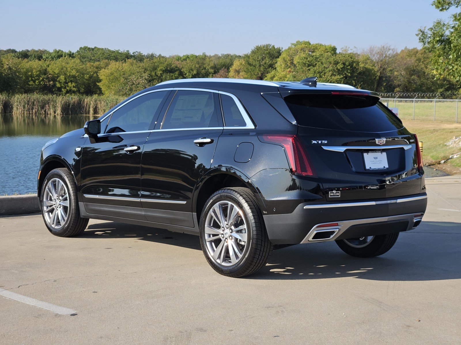 New 2026 Cadillac XT5 Premium Luxury w/ LPO, Floor Liner Package FWD image 3