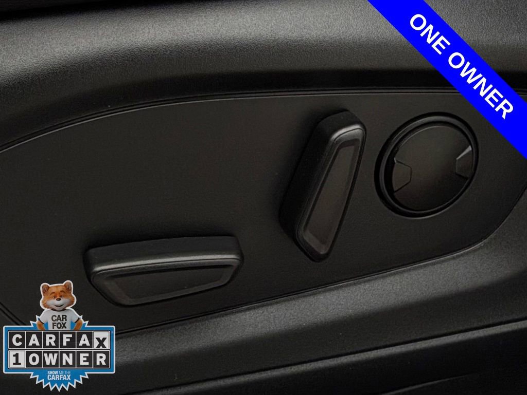 Used 2023 Ford Explorer Limited AWD/4WD image 7