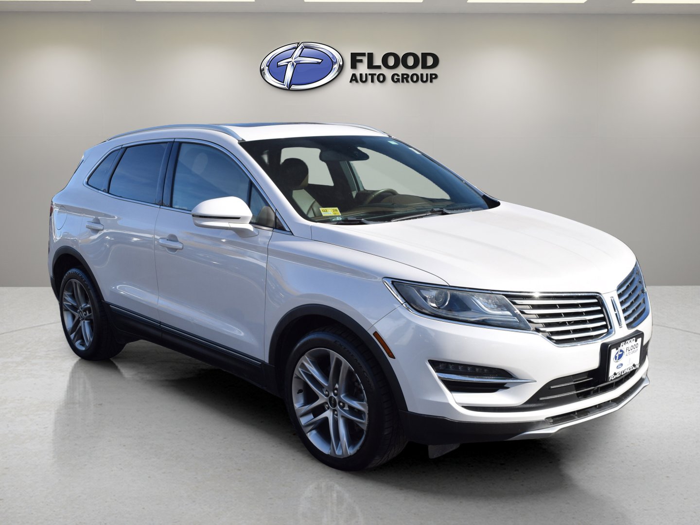 Used 2018 Lincoln MKC Reserve w/ Lincoln MKC Climate Package image 1