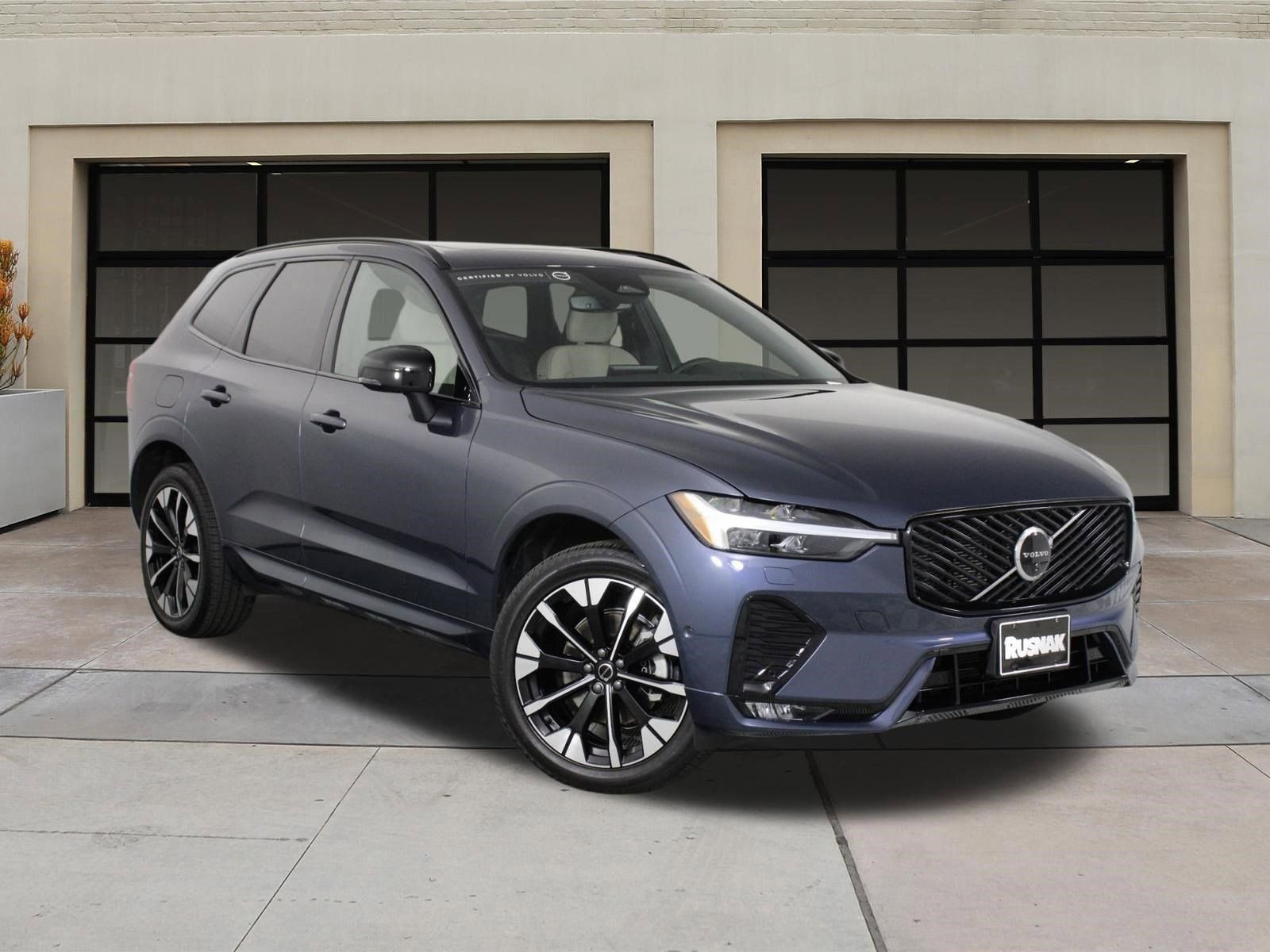 Certified 2026 Volvo XC60 B5 Plus w/ Protection Package Premier AWD/4WD image 34