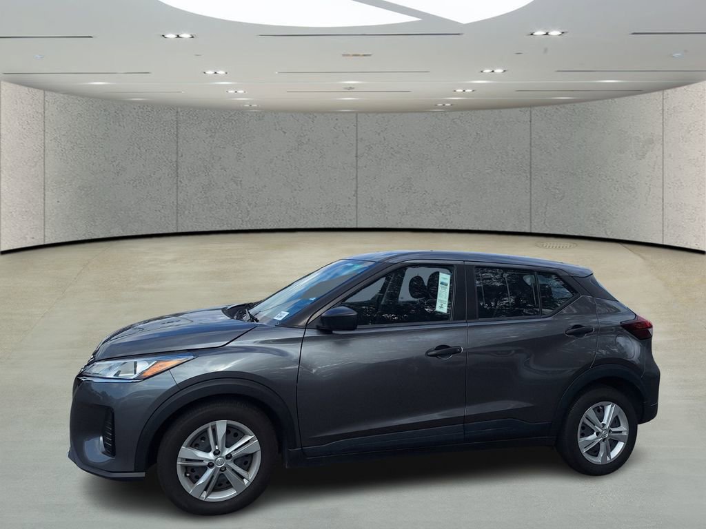 Used 2024 Nissan Kicks S image 2