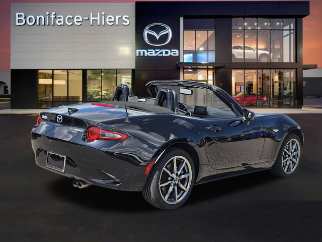 Certified 2023 MAZDA MX-5 Miata Grand Touring w/ Weather Package RWD image 4