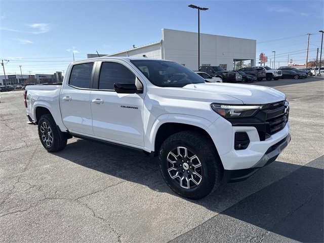 Used 2023 Chevrolet Colorado Z71 w/ Z71 Convenience Package 2 image 6