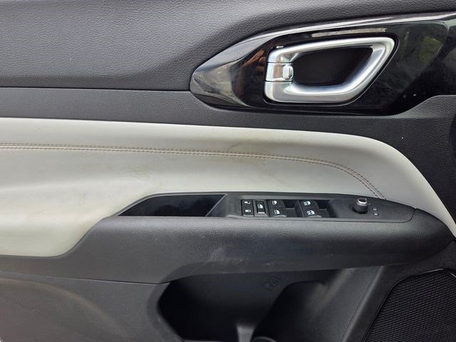 Used 2023 Jeep Compass Limited AWD/4WD image 30