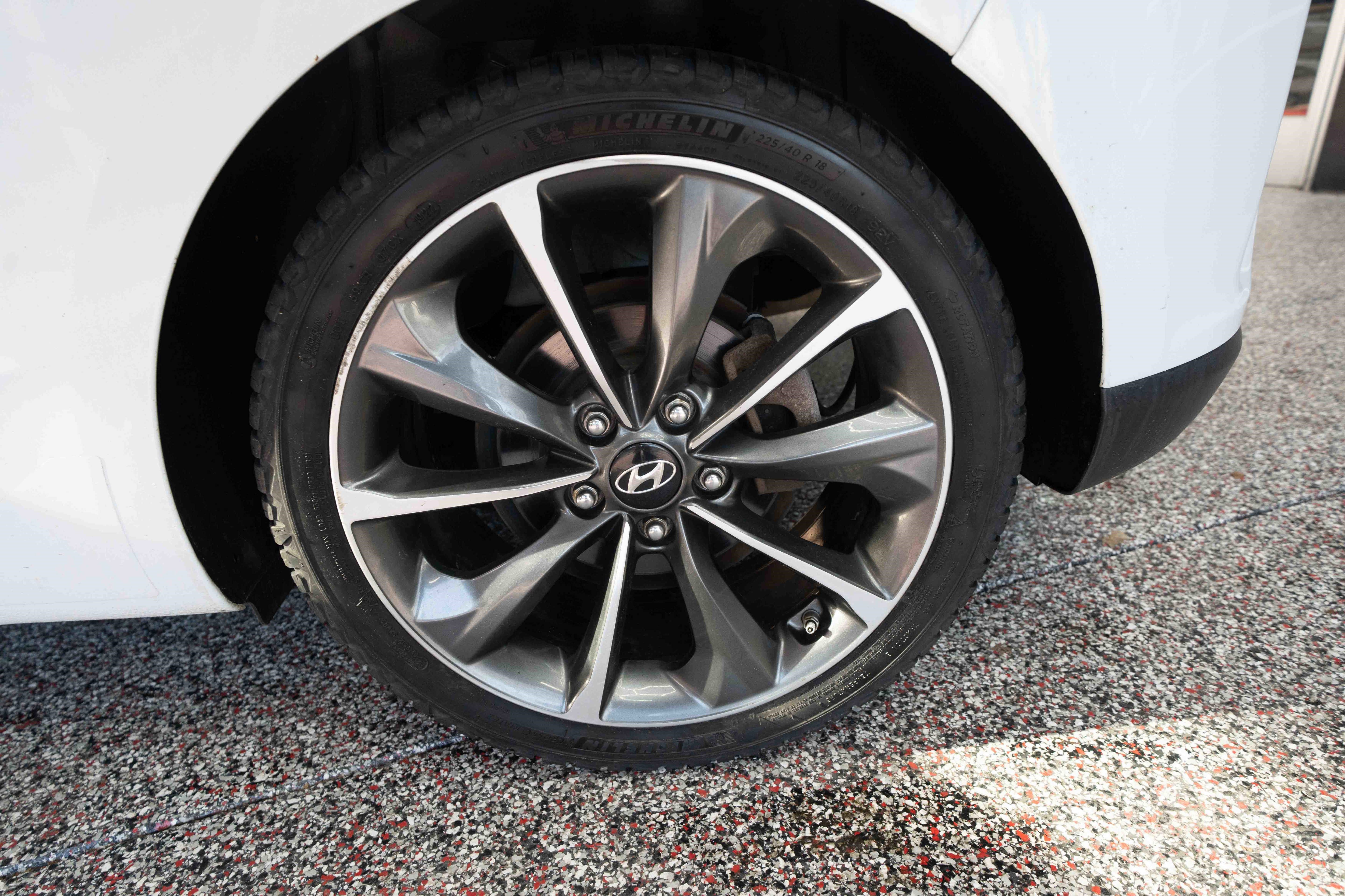 Used 2019 Hyundai Veloster 2.0 Premium image 28