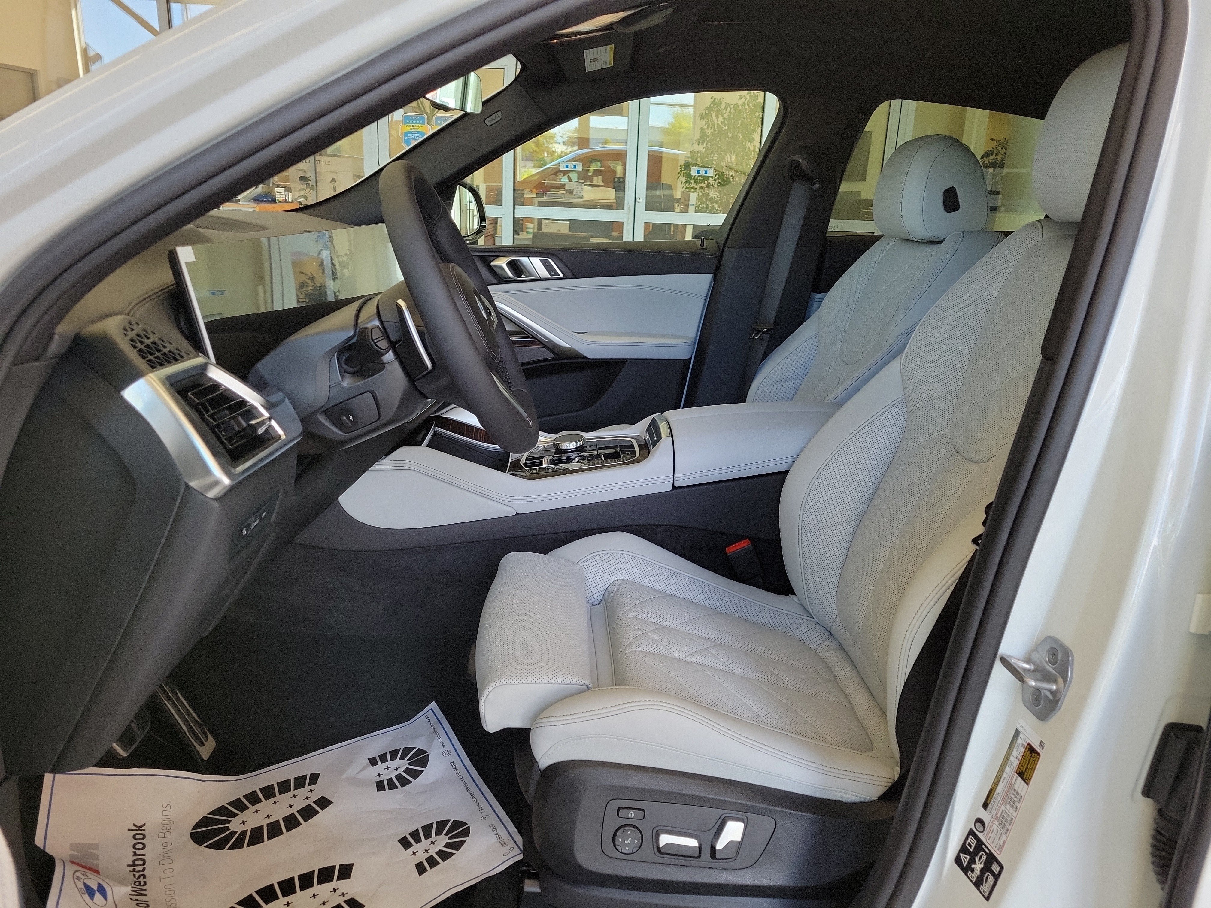 New 2027 BMW X6 xDrive40i w/ Premium Package AWD/4WD image 4