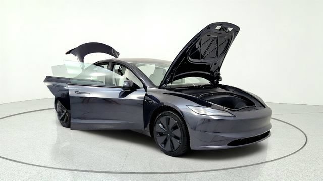 Used 2026 Tesla Model 3 RWD image 11