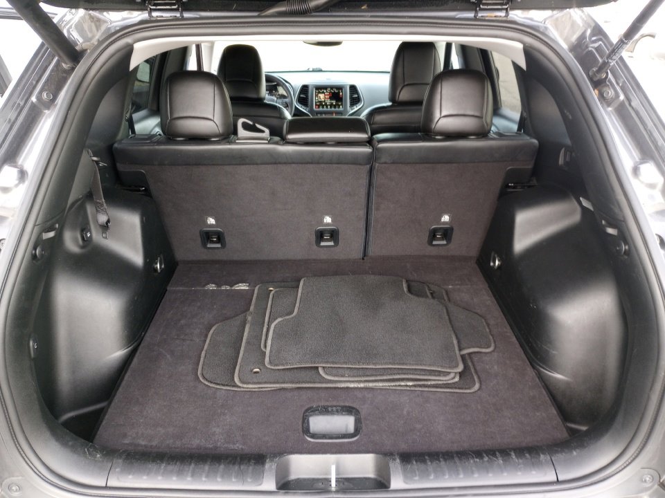 Used 2023 Jeep Cherokee Altitude Lux AWD/4WD image 15