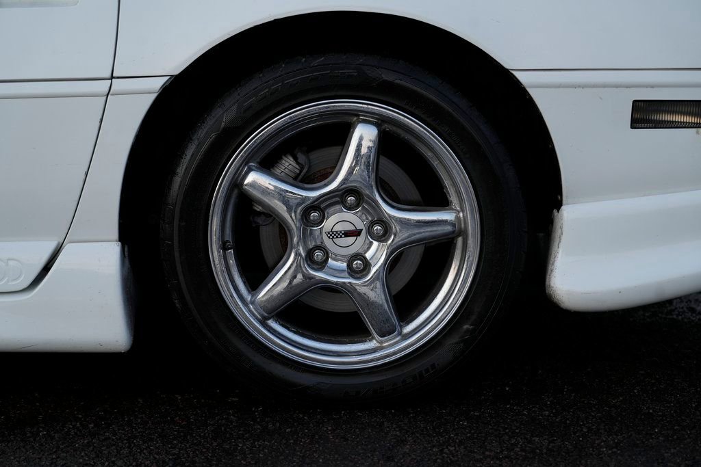Used 1992 Chevrolet Corvette Convertible image 14