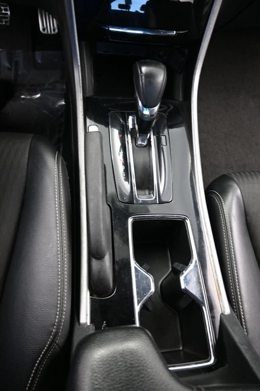 Used 2017 Honda Accord Sport image 16