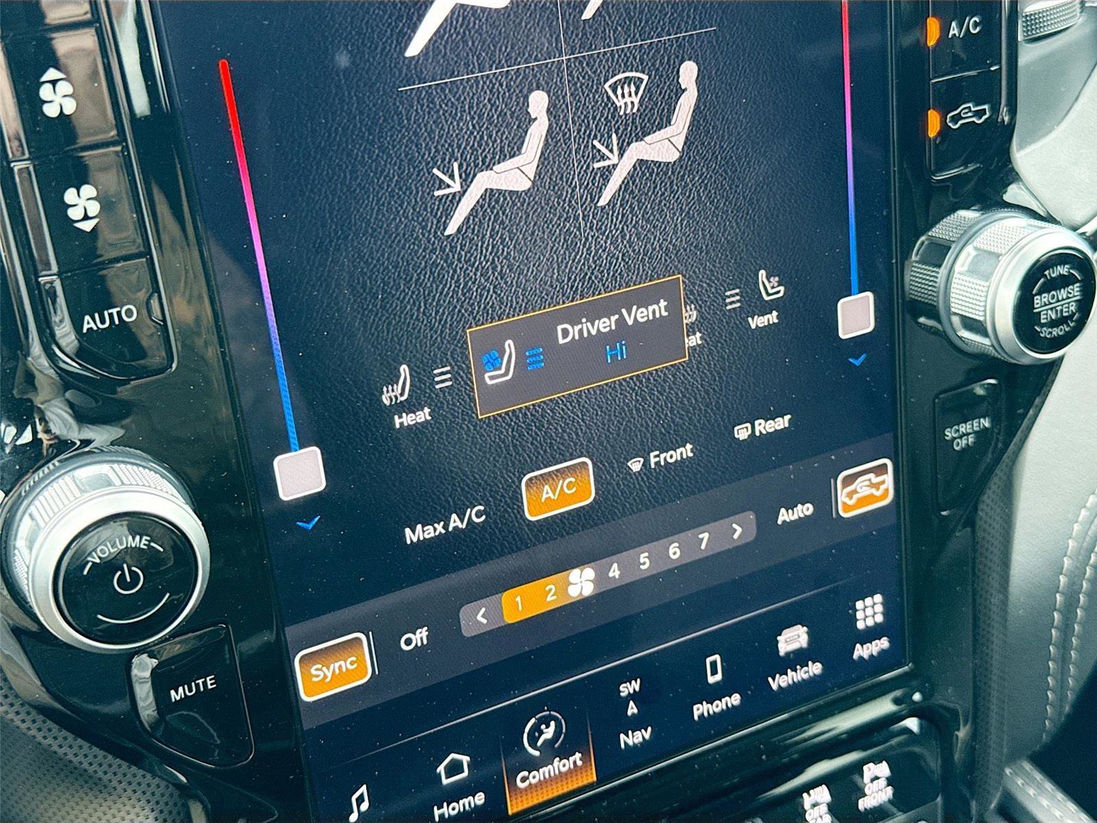 Used 2023 RAM 2500 Limited AWD/4WD image 14