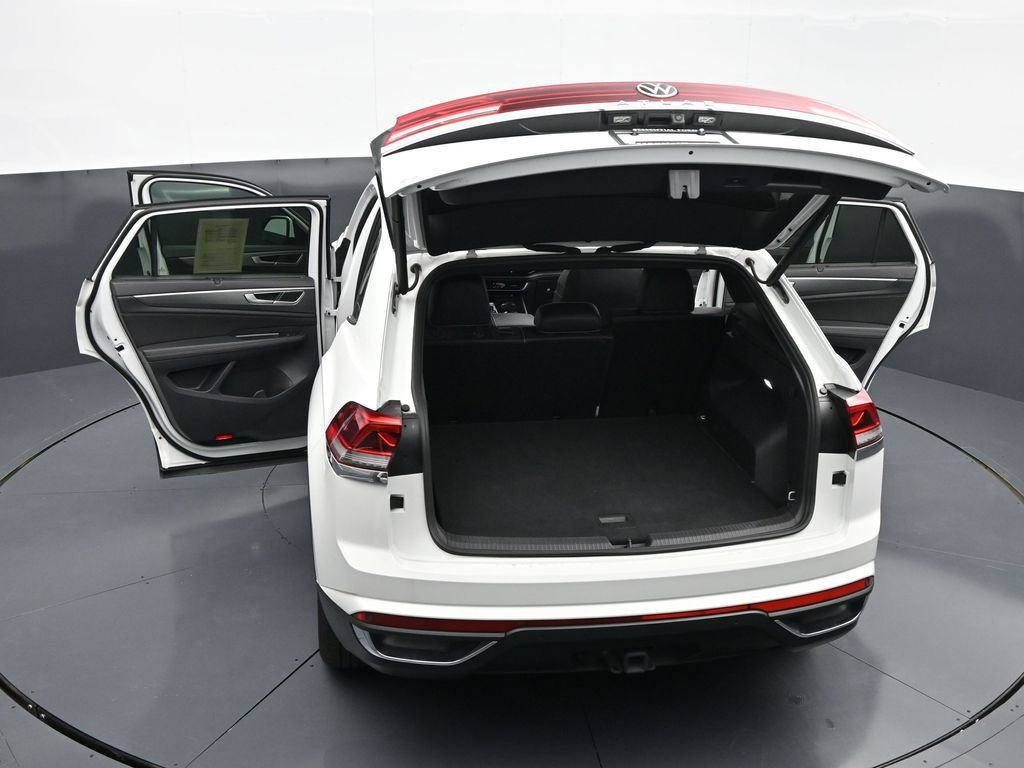 Used 2025 Volkswagen Atlas Cross Sport SE FWD image 48